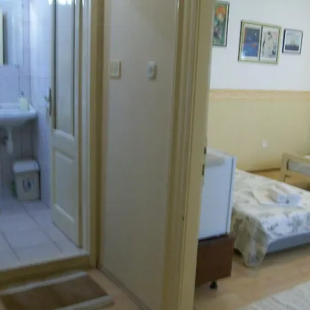 Ivonna Apartamento *